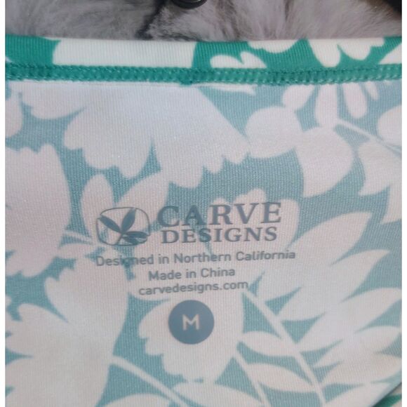 NWT Carve Designs Charlie Sunshirt Size M Felicity Rashgaurd Beach Swimsuit - Picture 3 of 10